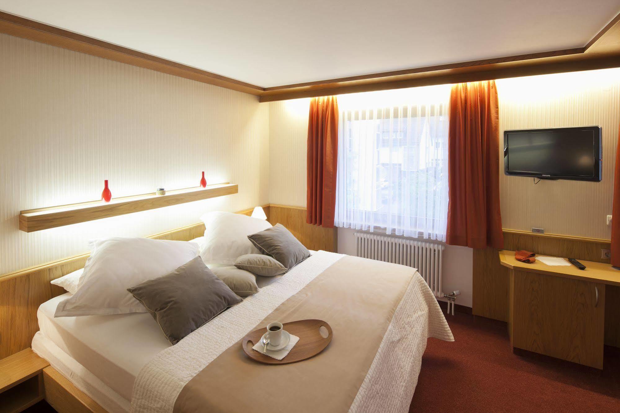 Hotel Drei Morgen Leinfelden-Echterdingen Buitenkant foto